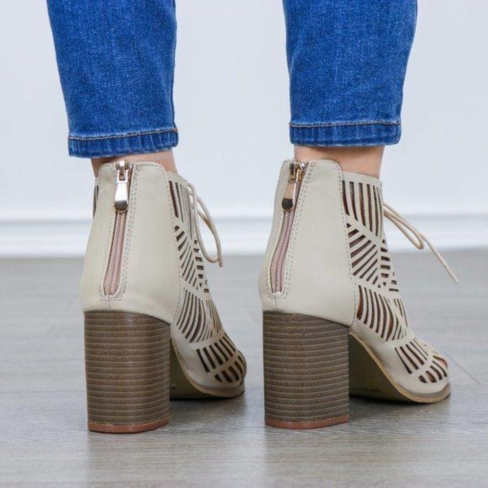 Open Toe Laced Up Spring Cut Out Ankle Booties - Picture 5 of 8